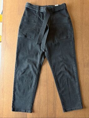 ZEST - High-Waist Black Utility Belted Pants